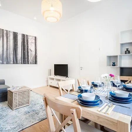 Bpr Blooming Design With A/c Apartament *