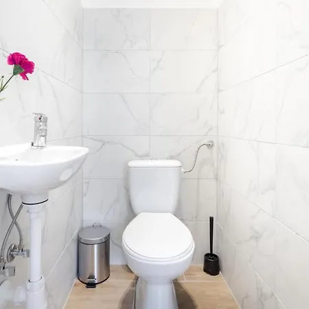 Bpr Blooming Design With A/c *