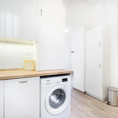 Bpr Blooming Design With A/c *