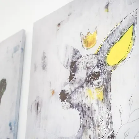 Bpr Blooming Design With A/c Budapest