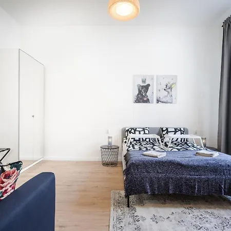 Apartman Bpr Blooming Design With A/c *